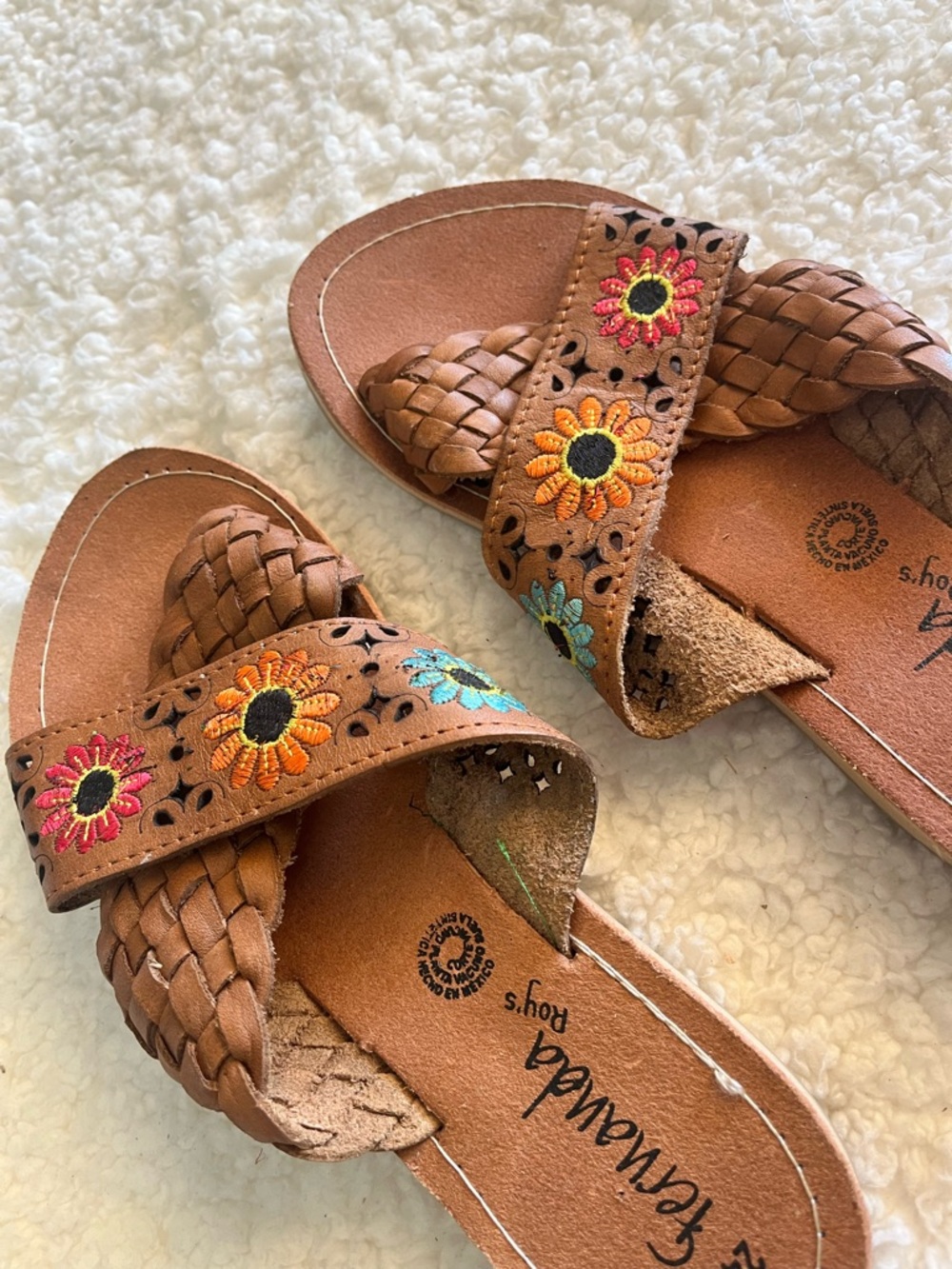 Mexican Sandals Brown Leather Slide Sandals with Embroidered Floral Detail - Picture 2 of 3